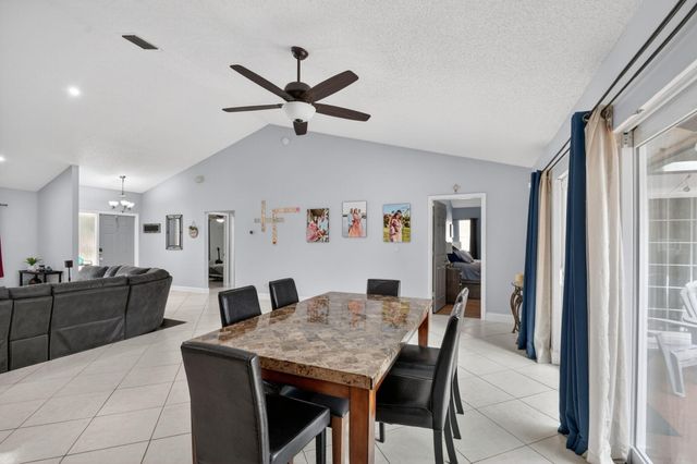 9501 Majestic Way, Boynton Beach, FL 33437