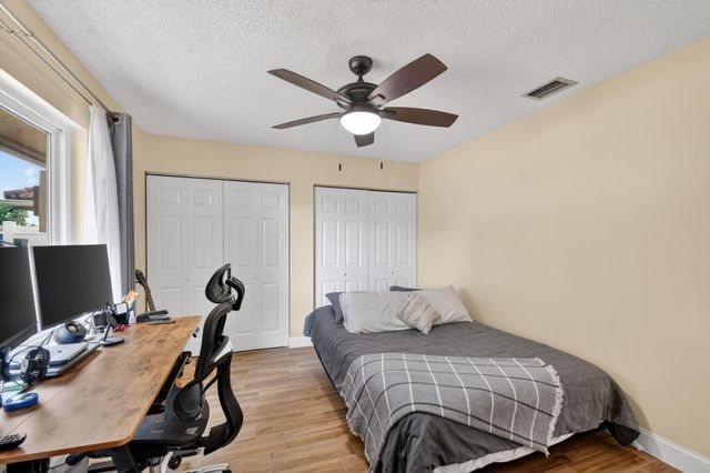 9501 Majestic Way, Boynton Beach, FL 33437