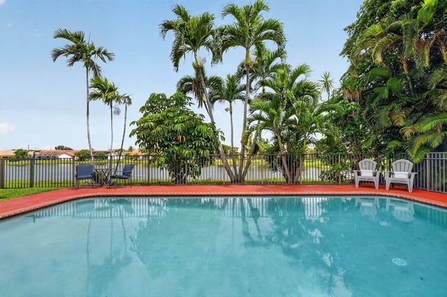 9501 Majestic Way, Boynton Beach, FL 33437