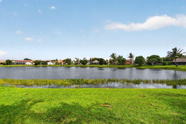 9501 Majestic Way, Boynton Beach, FL 33437