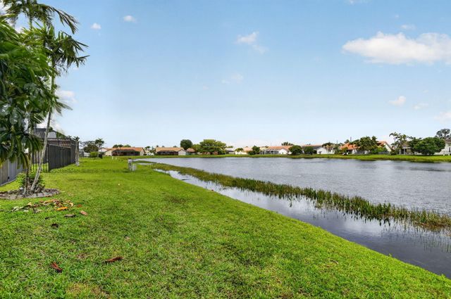 9501 Majestic Way, Boynton Beach, FL 33437