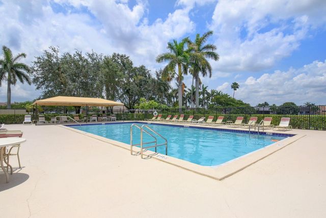 9501 Majestic Way, Boynton Beach, FL 33437