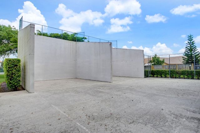 9501 Majestic Way, Boynton Beach, FL 33437