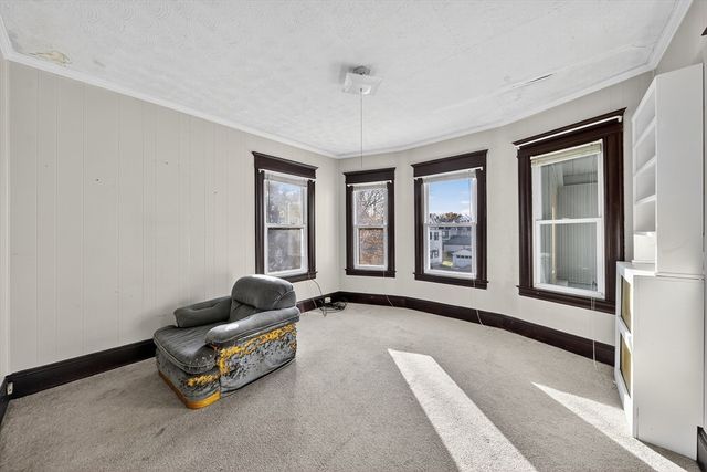 95 Washington St, Chicopee, MA 01020