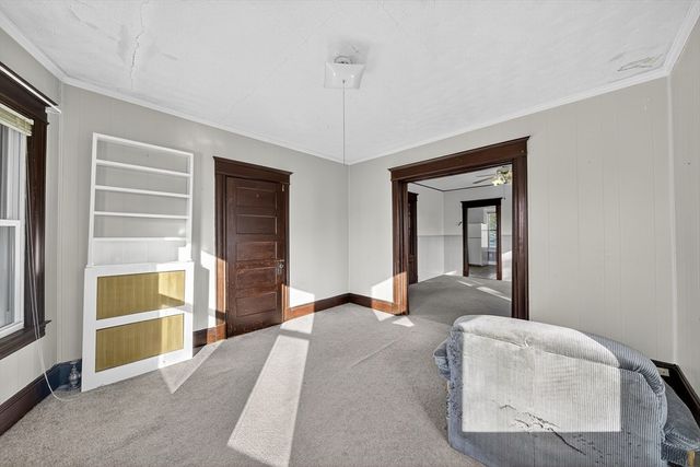 95 Washington St, Chicopee, MA 01020