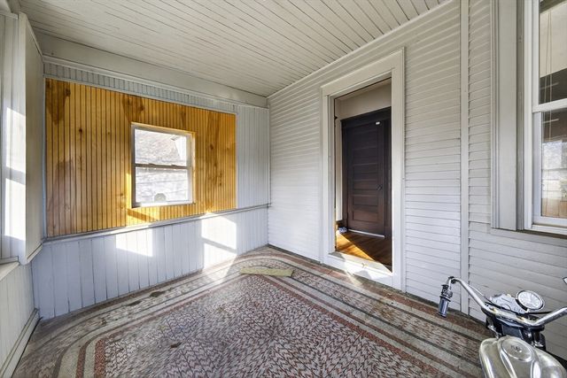 95 Washington St, Chicopee, MA 01020