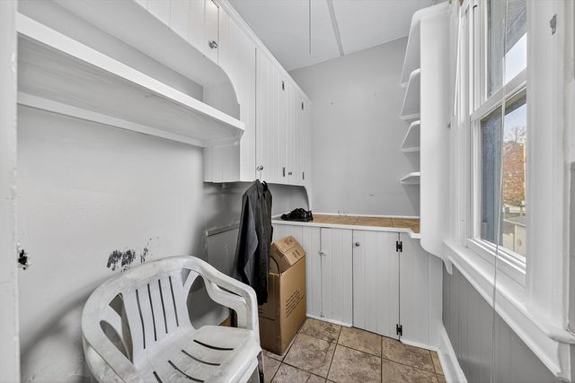 95 Washington St, Chicopee, MA 01020