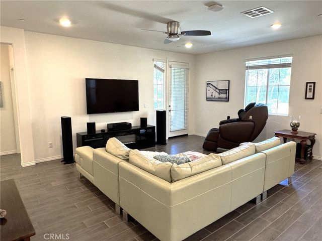 7120 Vernazza, Eastvale, CA 92880