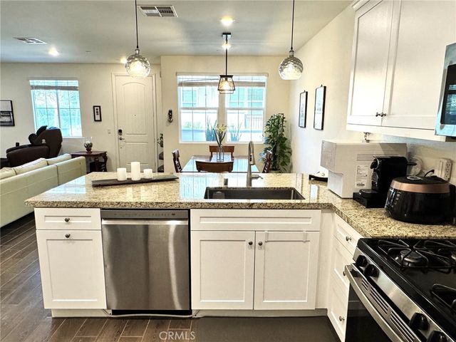 7120 Vernazza, Eastvale, CA 92880