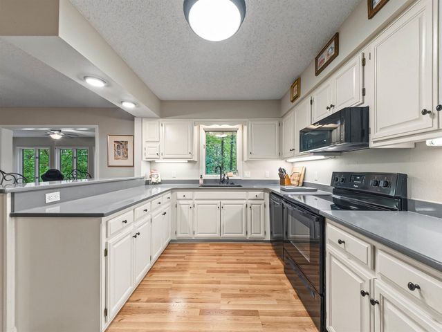 3 Alcora Lane, Hot Springs Village, AR 71909