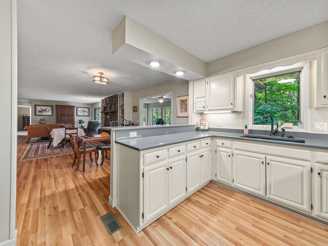 3 Alcora Lane, Hot Springs Village, AR 71909