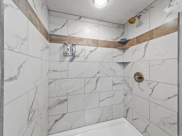 3 Alcora Lane, Hot Springs Village, AR 71909