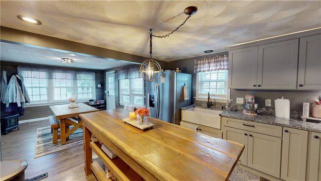24 Annette Avenue, Pawtucket, RI 02861
