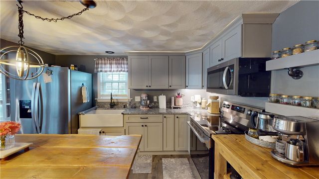 24 Annette Avenue, Pawtucket, RI 02861