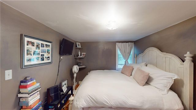 24 Annette Avenue, Pawtucket, RI 02861