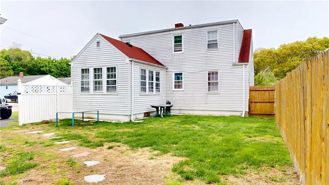 24 Annette Avenue, Pawtucket, RI 02861