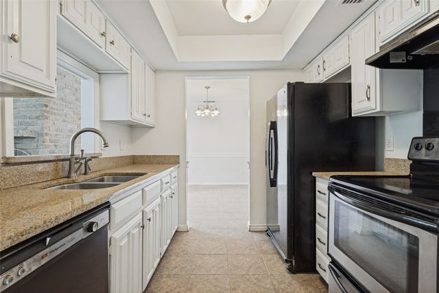2820 Southern Cross Drive, Garland, TX 75044