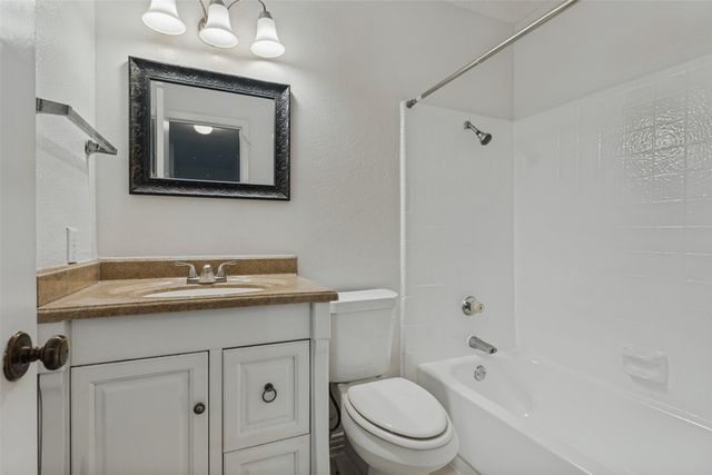 2820 Southern Cross Drive, Garland, TX 75044
