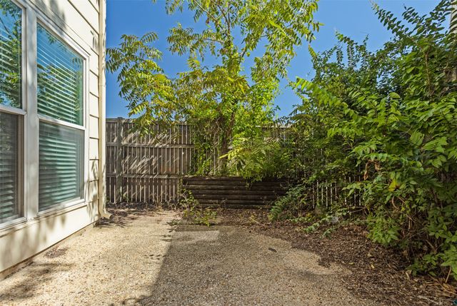 2820 Southern Cross Drive, Garland, TX 75044