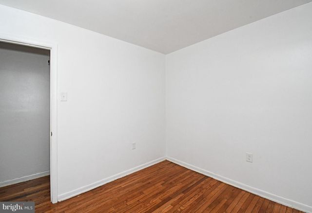 864 CHESTNUT ST, Douglassville, PA 19518