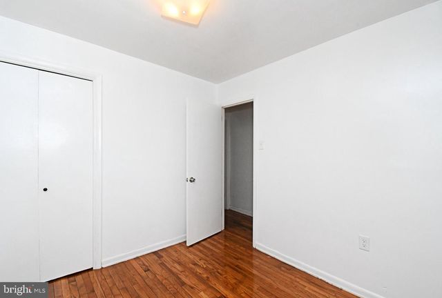 864 CHESTNUT ST, Douglassville, PA 19518