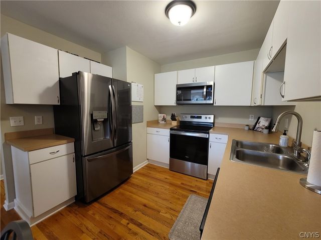4233 Anguilla Drive, Clay, NY 13090
