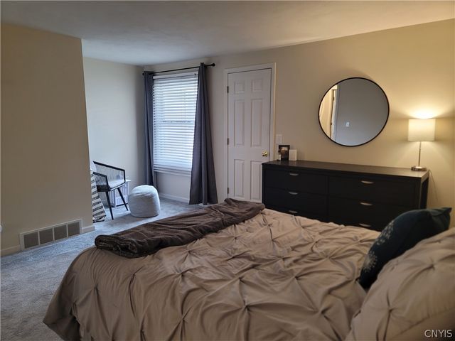 4233 Anguilla Drive, Clay, NY 13090