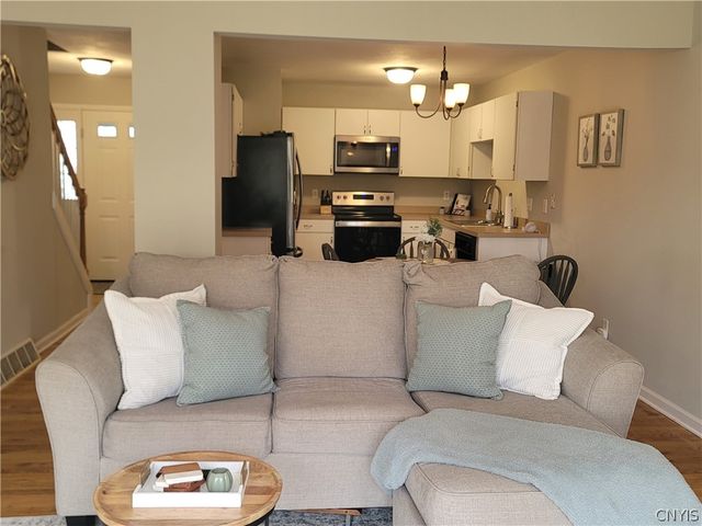 4233 Anguilla Drive, Clay, NY 13090