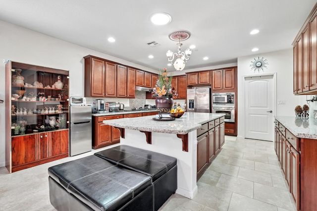 4823 Azalea Park Way, Rancho Cordova, CA 95742