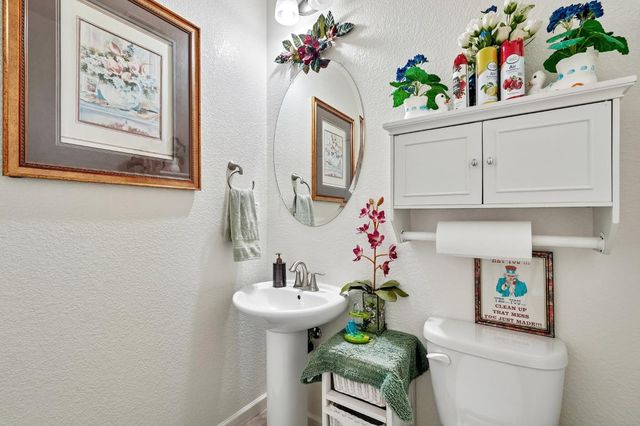 4823 Azalea Park Way, Rancho Cordova, CA 95742