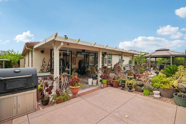 4823 Azalea Park Way, Rancho Cordova, CA 95742