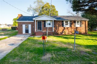 605 McInnis Street, Pembroke, NC 28372