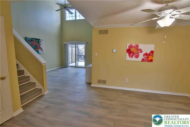 7923 Cross Creek Circle, Upper Macungie Twp, PA 18031