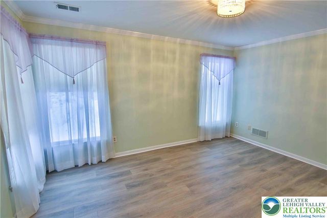 7923 Cross Creek Circle, Upper Macungie Twp, PA 18031