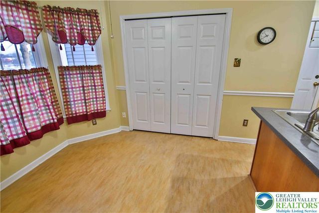 7923 Cross Creek Circle, Upper Macungie Twp, PA 18031