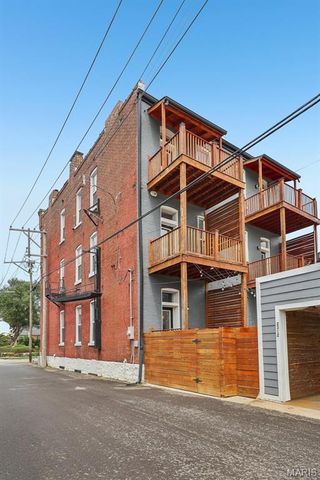 2312 Pestalozzi Street, St Louis, MO 63118