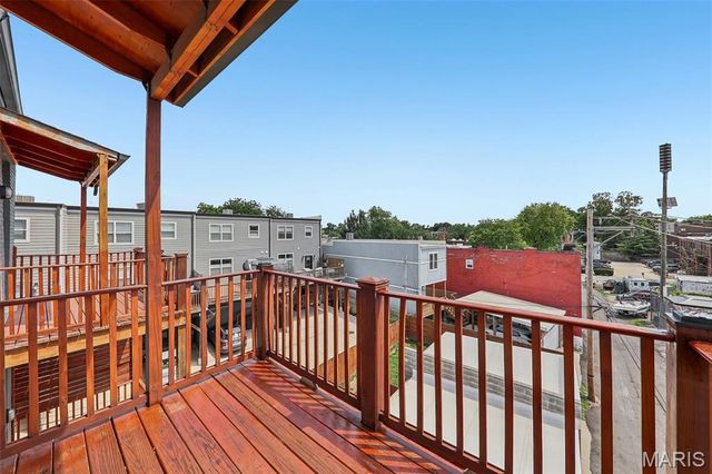 2312 Pestalozzi Street, St Louis, MO 63118