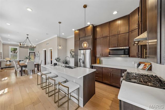 2312 Pestalozzi Street, St Louis, MO 63118