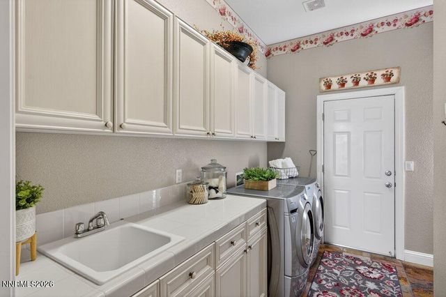2596 Rampart Terrace, Reno, NV 89519