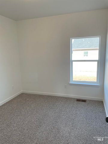 1240 Sunnybrook Ave, Twin Falls, ID 83301