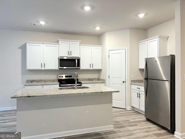 4141 Oakwood Ter Court, Oakwood, GA 30566