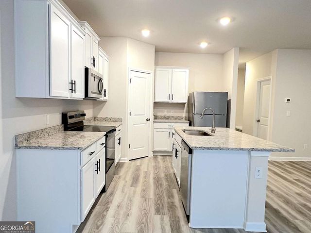 4141 Oakwood Ter Court, Oakwood, GA 30566