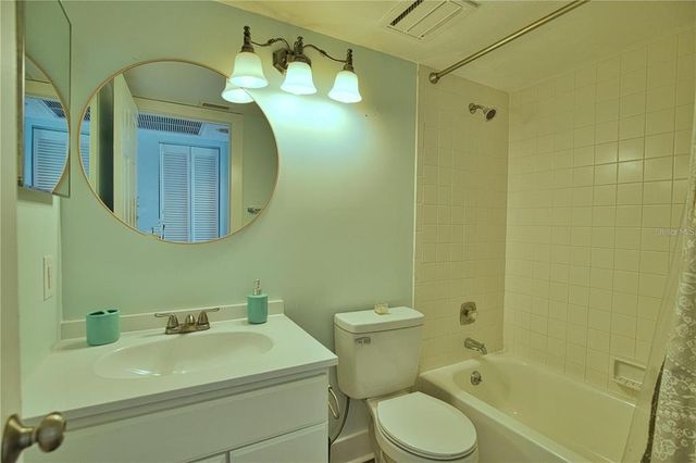 303 WEXFORD TERRACE 183, Venice, FL 34293