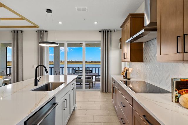 12785 JADE EMPRESS LOOP 202, Venice, FL 34293