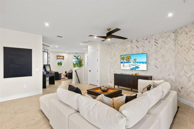 12785 JADE EMPRESS LOOP 202, Venice, FL 34293