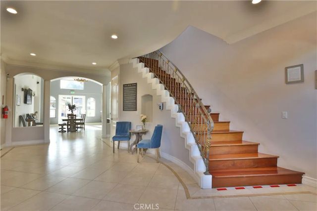 5449 Woodman Avenue, Sherman Oaks, CA 91401
