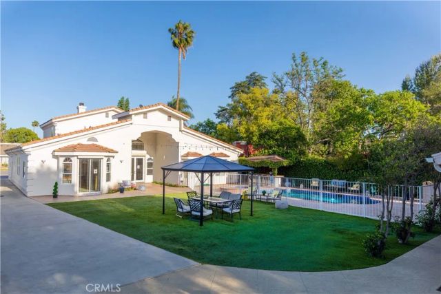 5449 Woodman Avenue, Sherman Oaks, CA 91401
