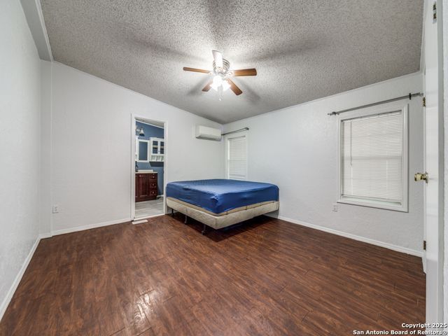 705 Walnut, Boerne, TX 78006