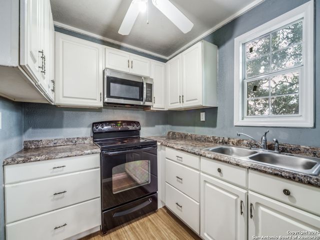 705 Walnut, Boerne, TX 78006