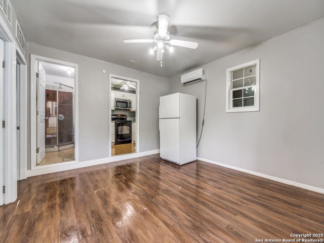 705 Walnut, Boerne, TX 78006